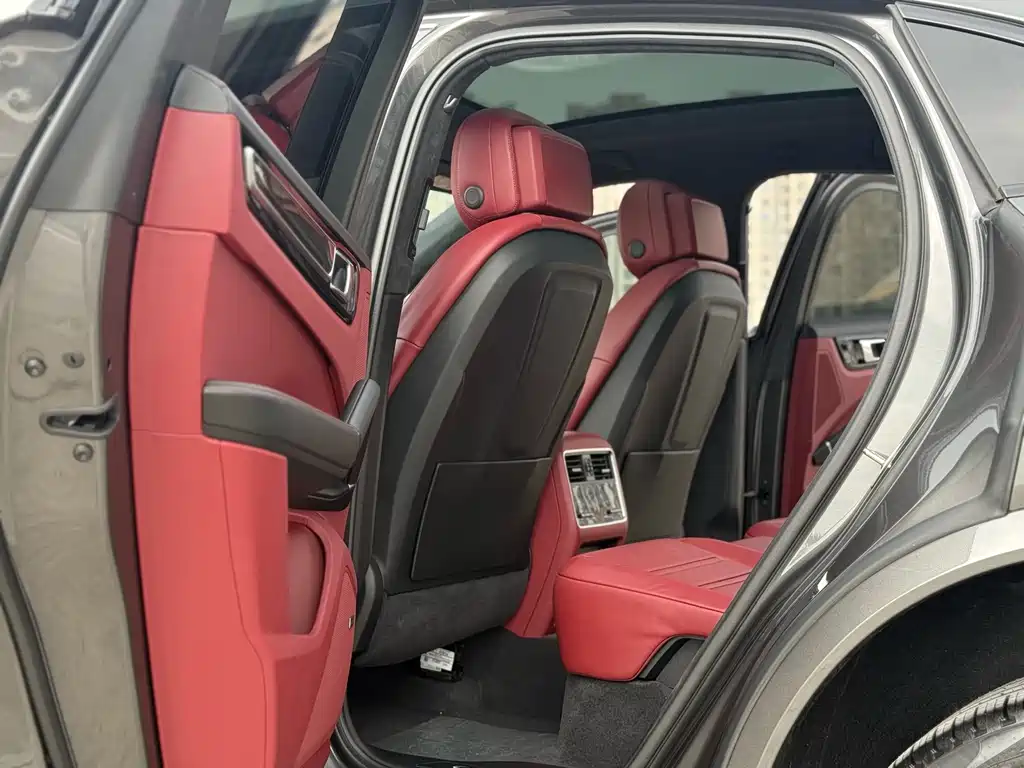 Porsche Cayenne 2022
