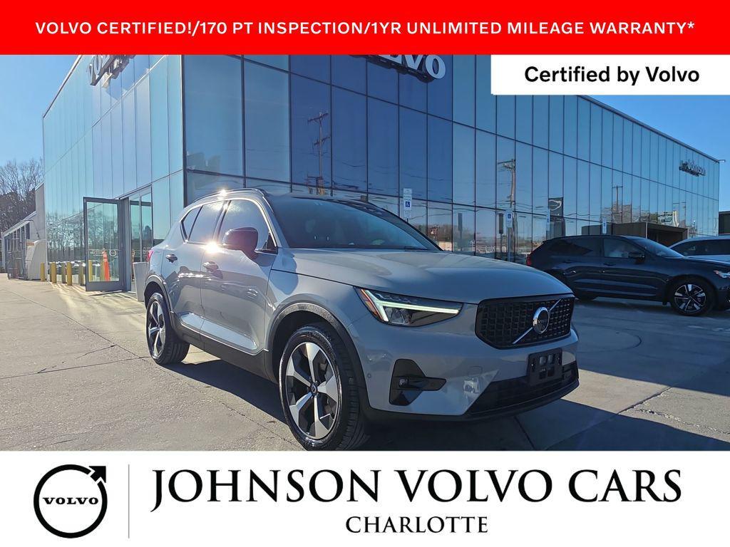 Volvo XC40 2025