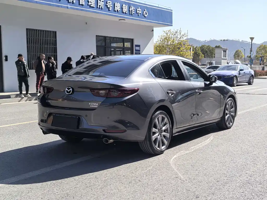 Mazda 3 2024
