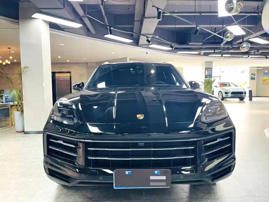 Porsche Cayenne 2025