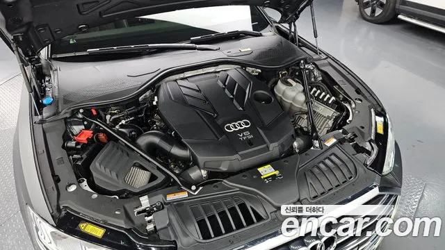 Audi A8 2021