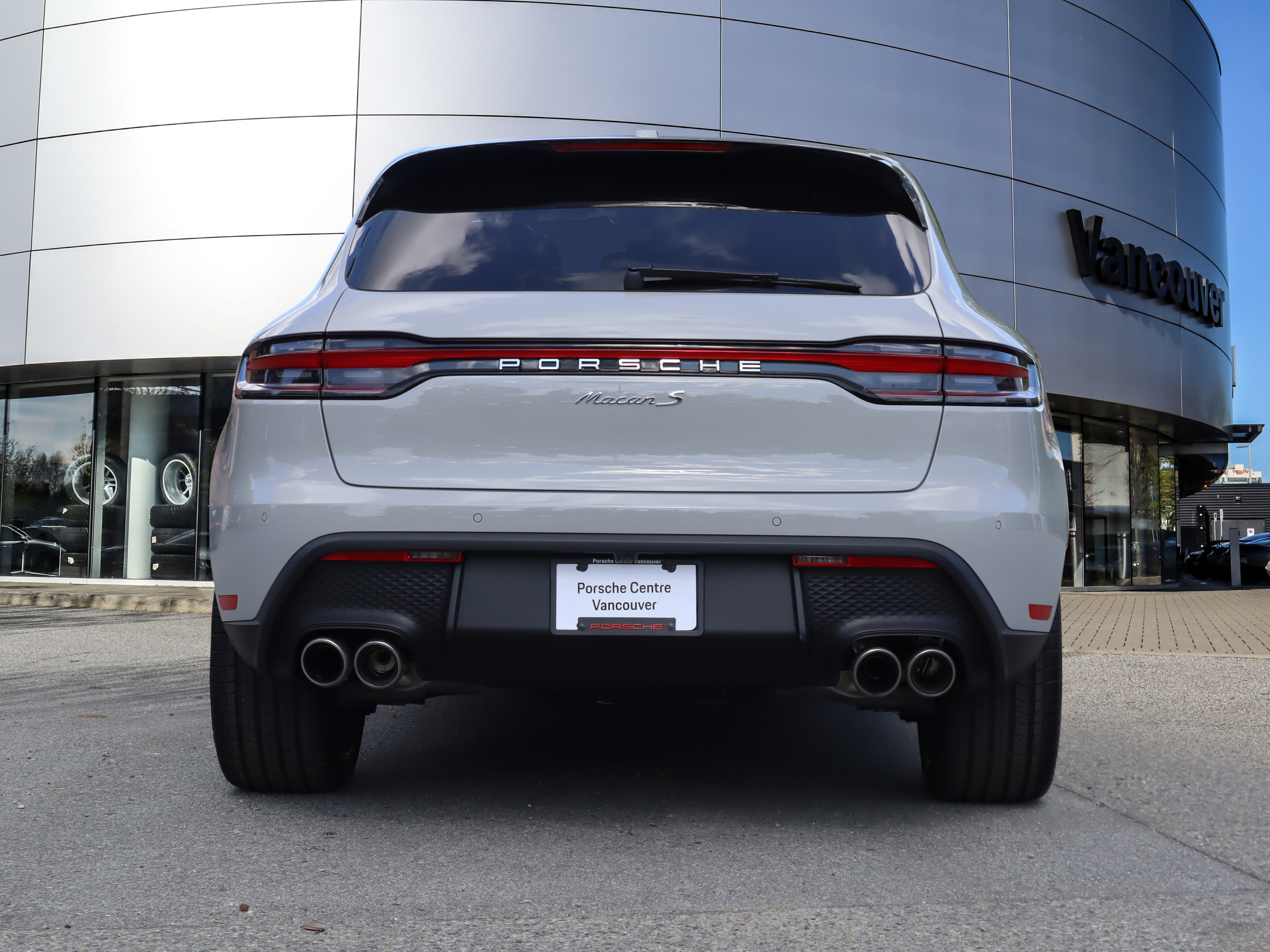 Porsche Macan 2025