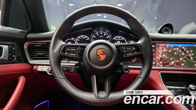 Porsche Panamera 2022