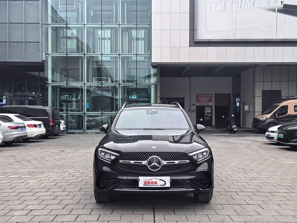 Mercedes-Benz GLC 2024