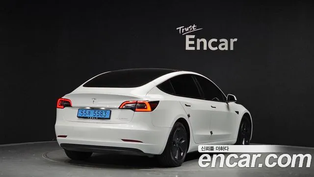 Tesla Model 3 2022
