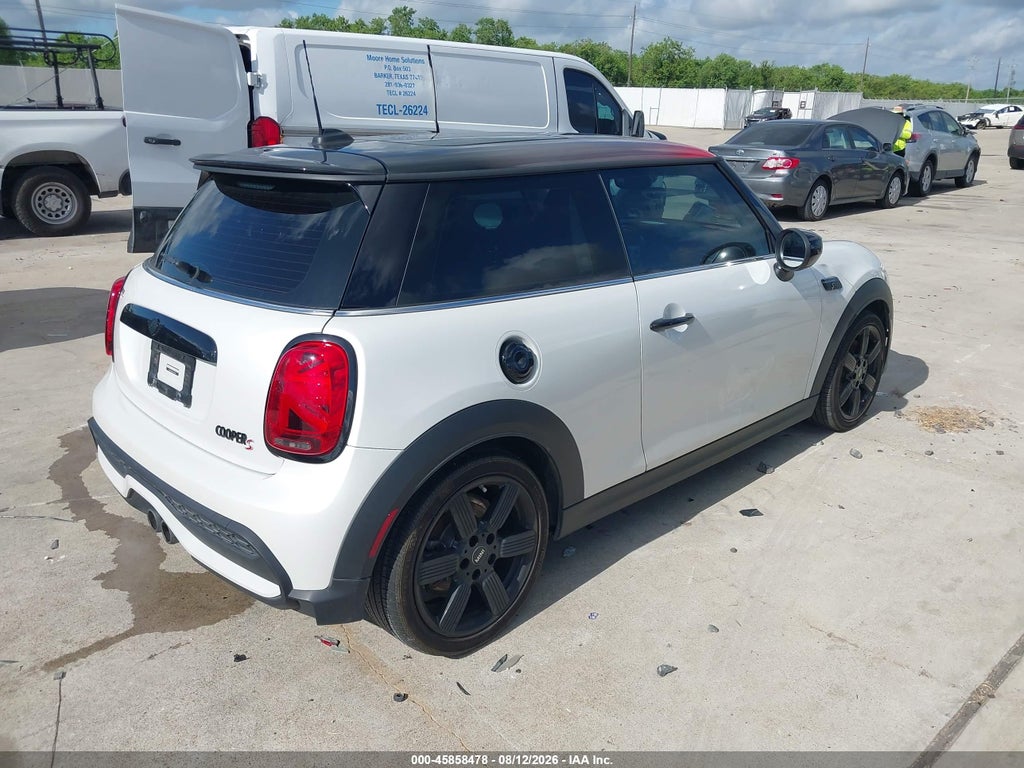 Mini Hardtop 2024