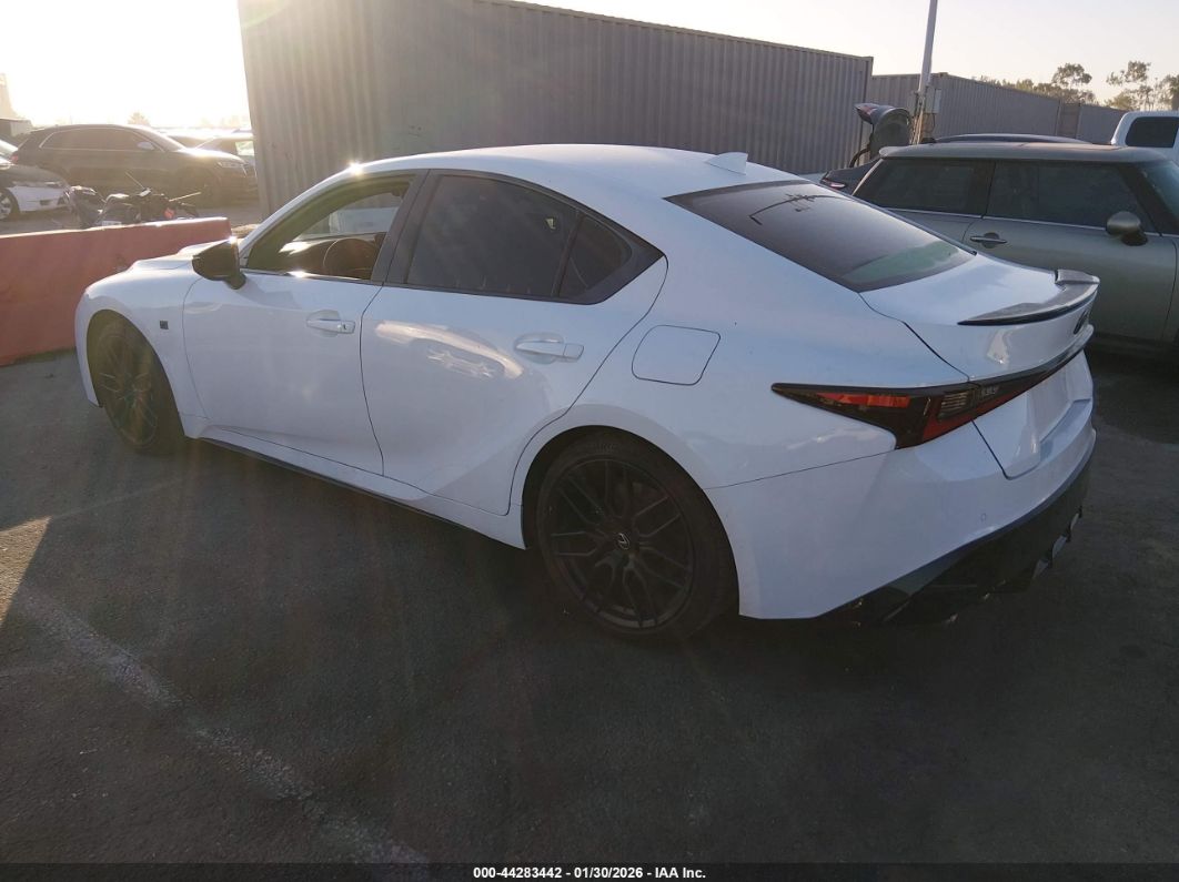 Lexus IS 2024