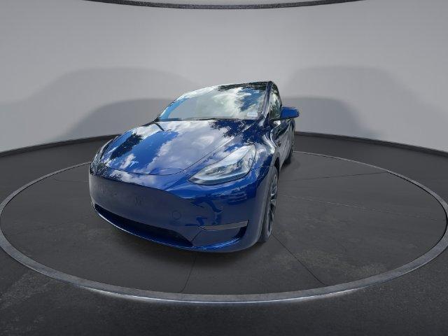 Tesla Model Y 2024