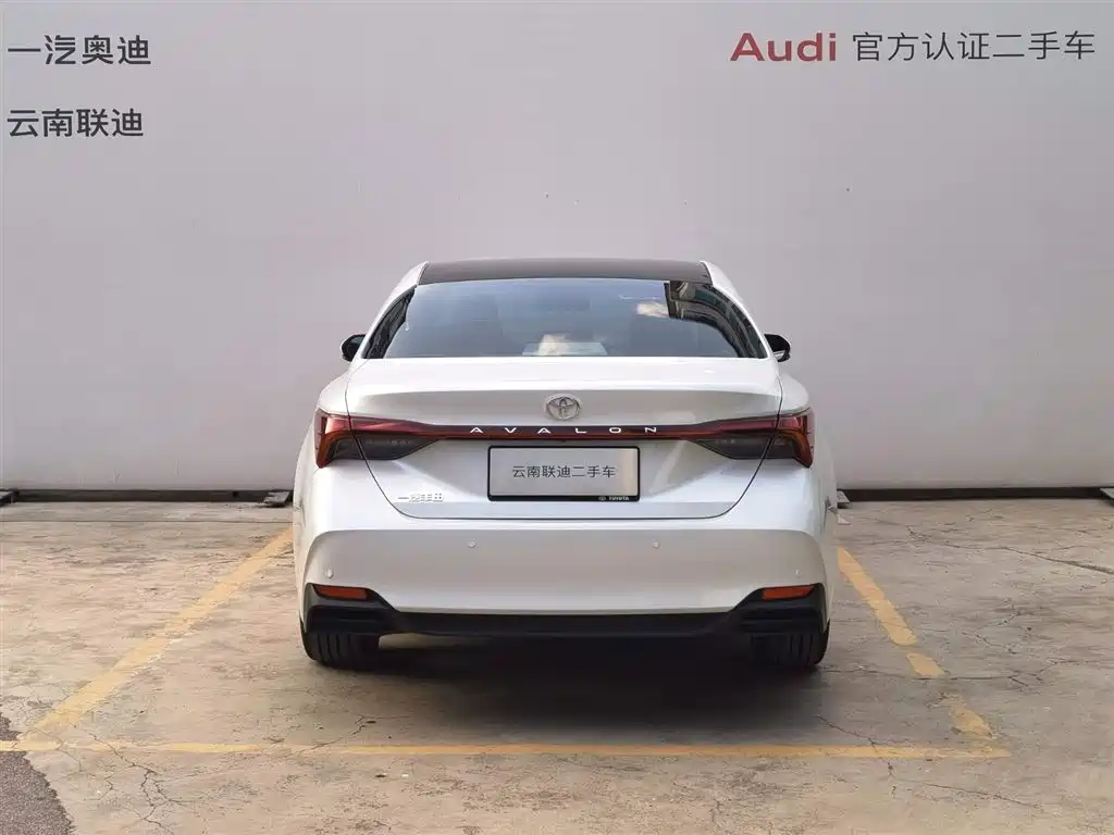 Toyota Avalon 2024