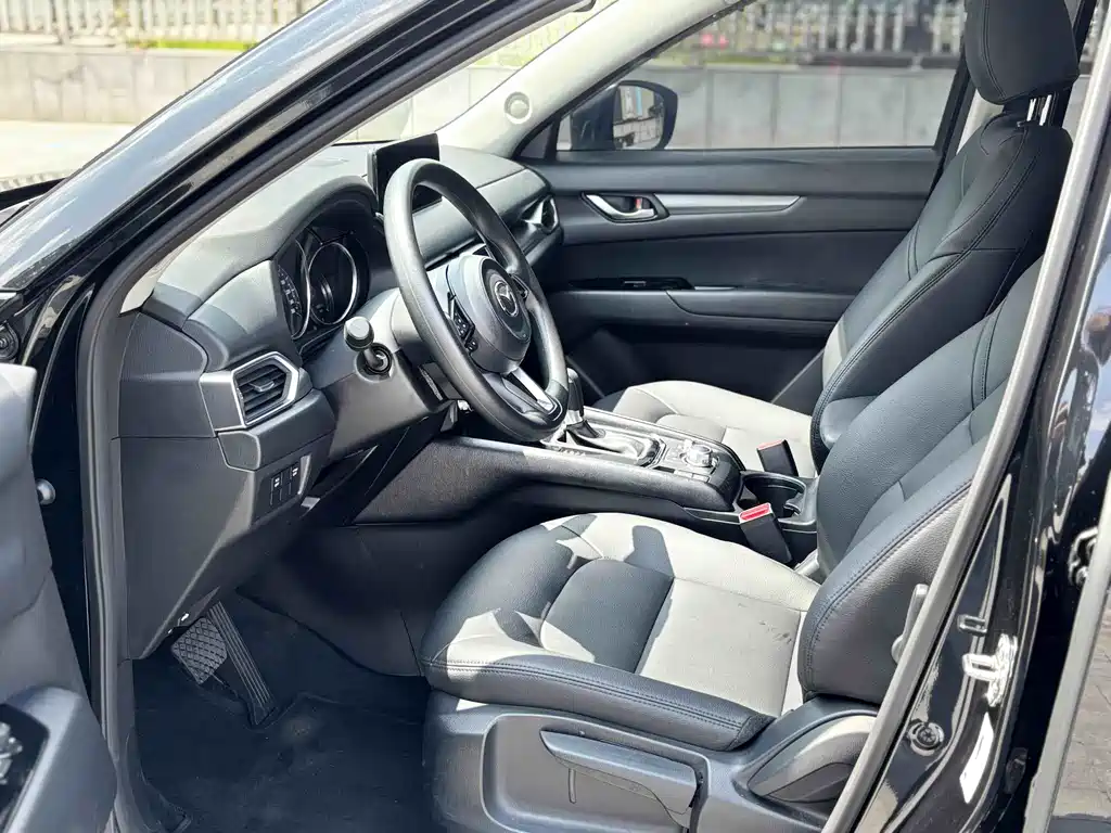 Mazda CX-5 2025