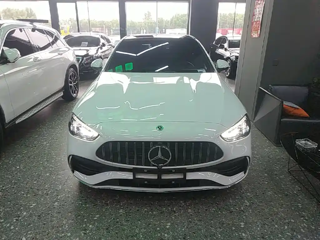 Mercedes-Benz C-Класс 2024