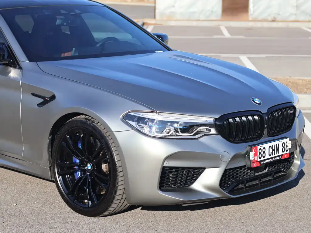 BMW M5 2020
