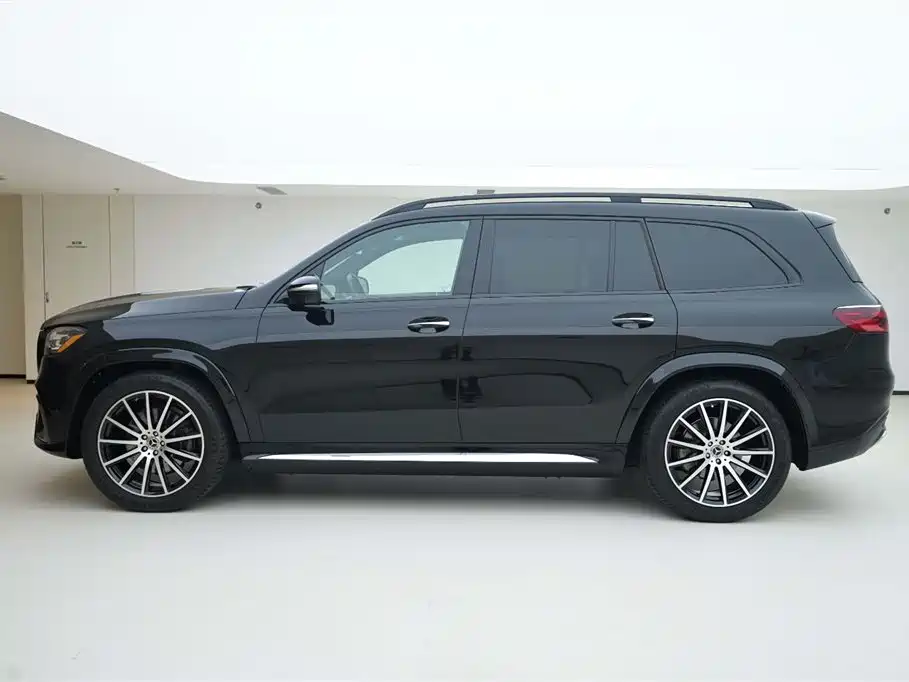 Mercedes-Benz GLS 2024