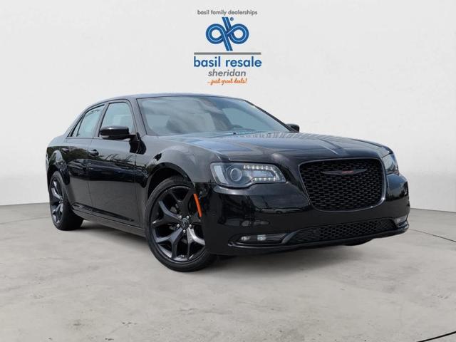 Chrysler 300 2023