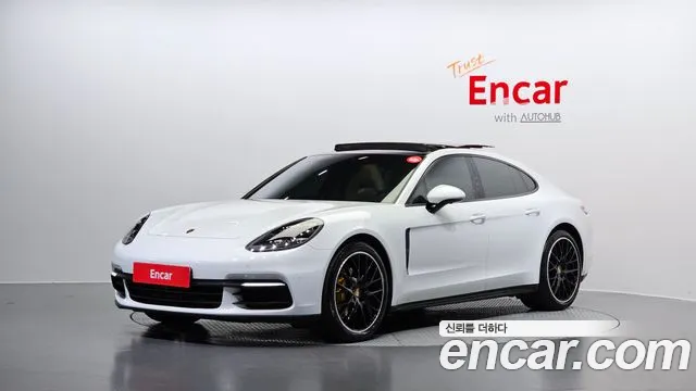 Porsche Panamera 2020