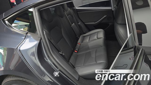 Tesla Model 3 2025