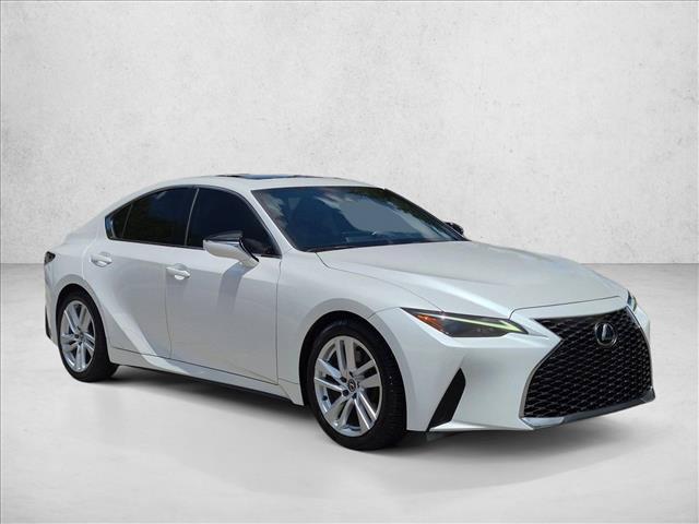 Lexus IS 300 2023