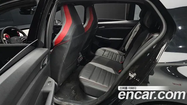Volkswagen Golf 2024