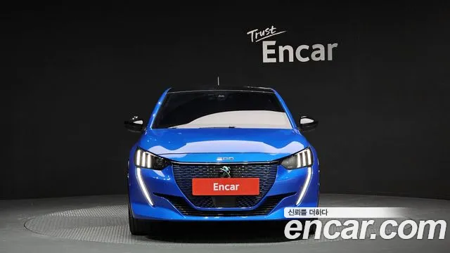 Peugeot 208 2021