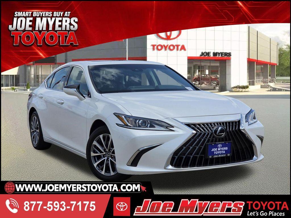 Lexus ES 2024