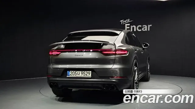 Porsche Cayenne 2021