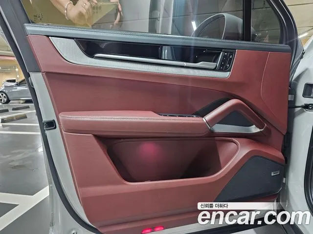 Porsche Cayenne 2023