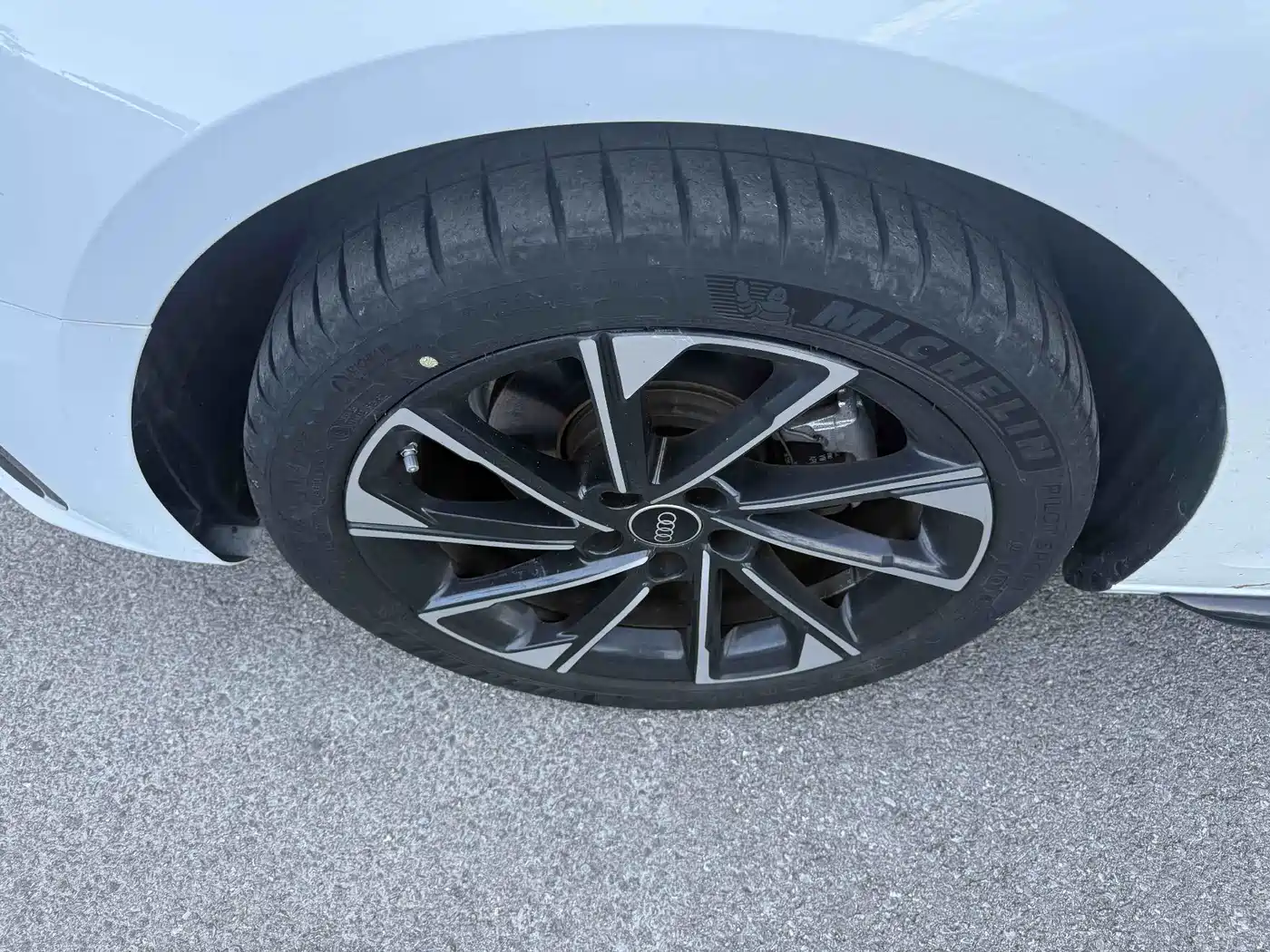 Audi A4 2023