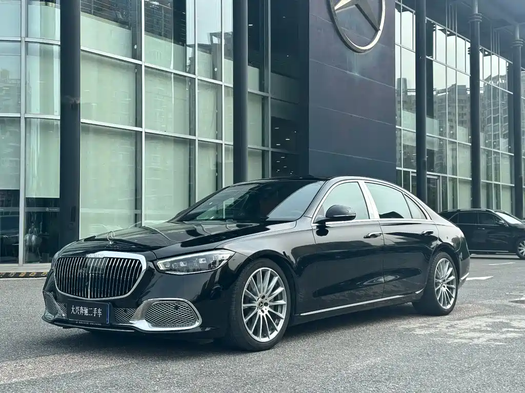 Mercedes-Benz S-Класс 2024