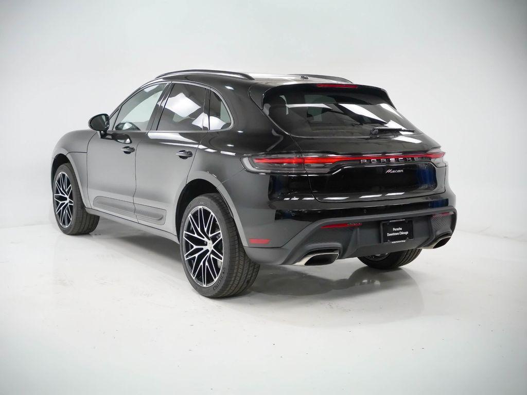 Porsche Macan 2025