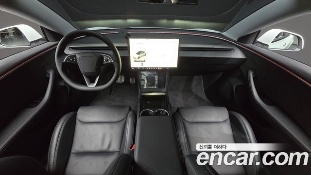 Tesla Model 3 2024