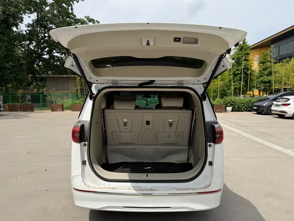 Buick GL8 2022