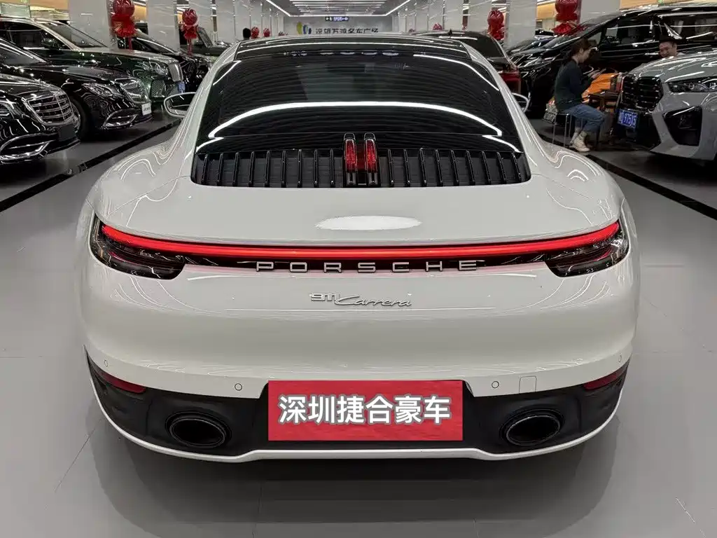 Porsche 911 2021