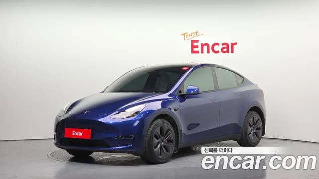 Tesla Model Y 2024
