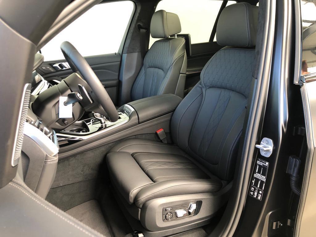 BMW X7 2022