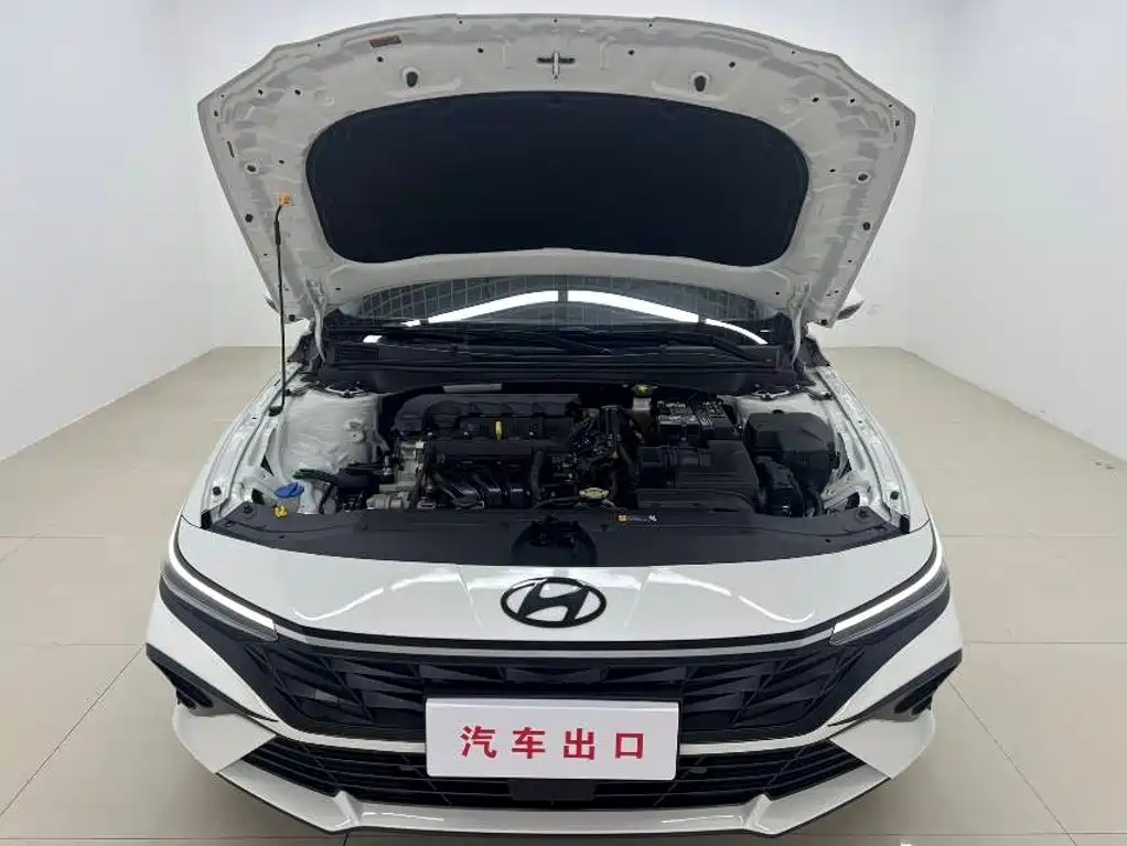 Hyundai Elantra 2023
