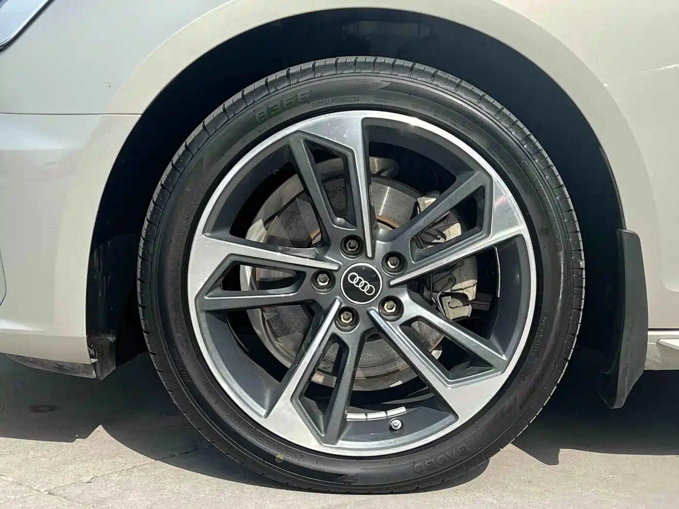 Audi A4 2024