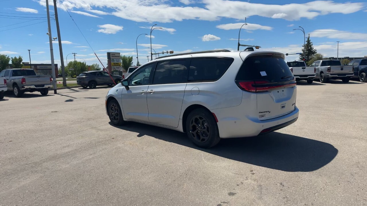 Chrysler Pacifica 2024