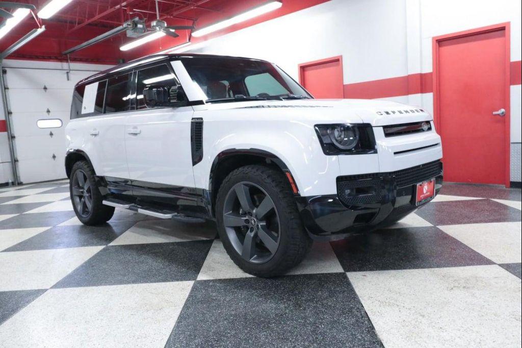 Land Rover Defender 2023