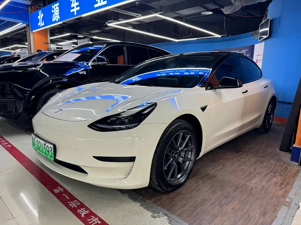 Tesla Model 3 2023