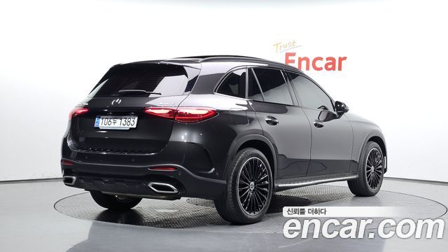 Mercedes-Benz GLC 2023
