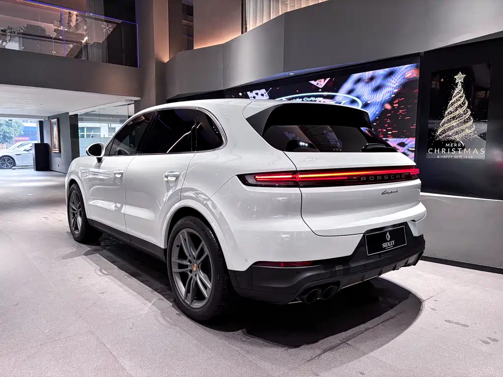 Porsche Cayenne 2024