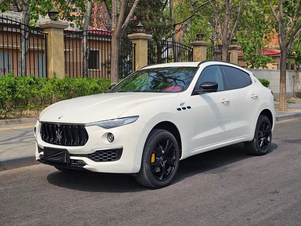 Maserati Levante 2022