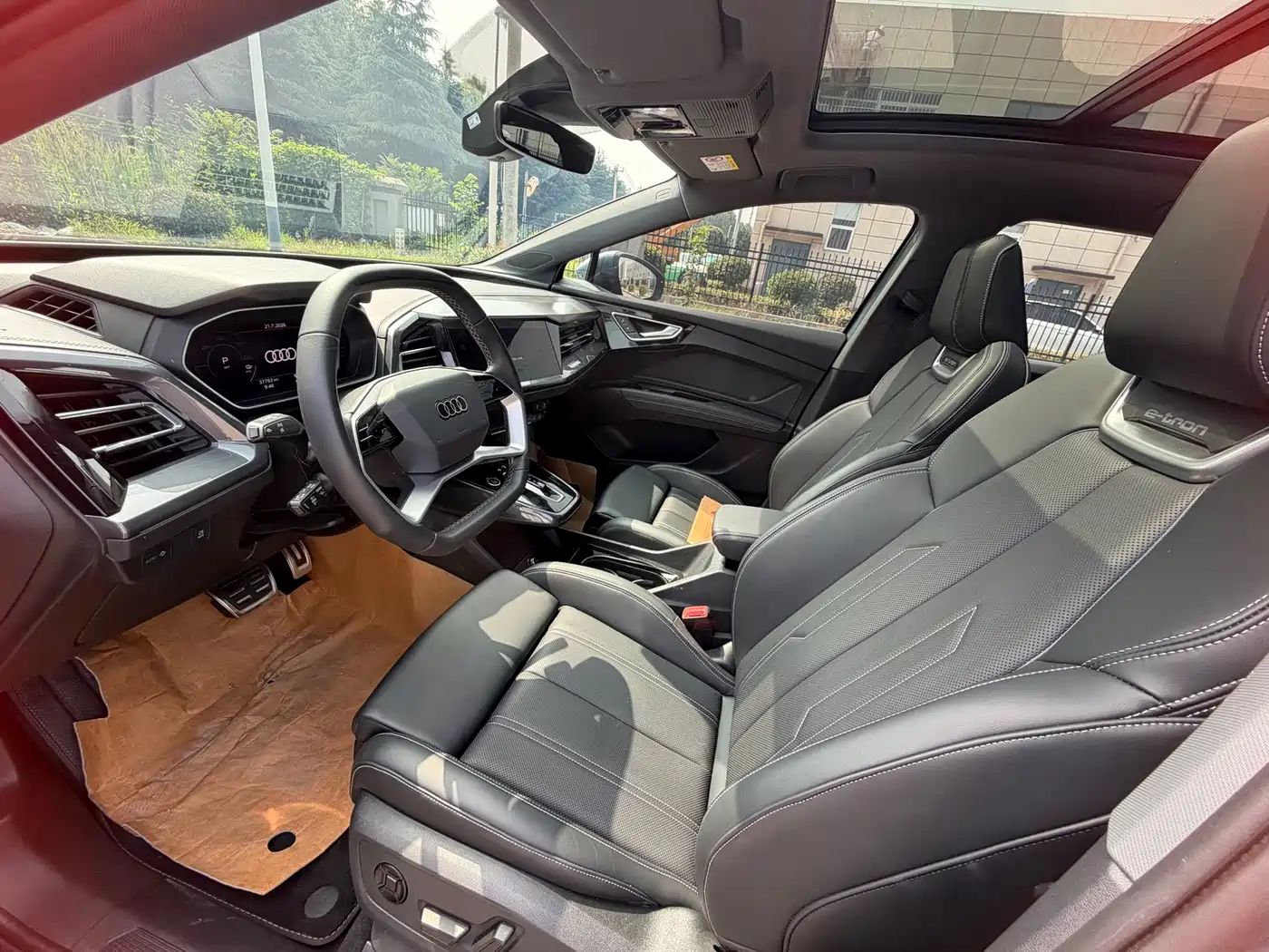 Audi Q4 e-tron 2024