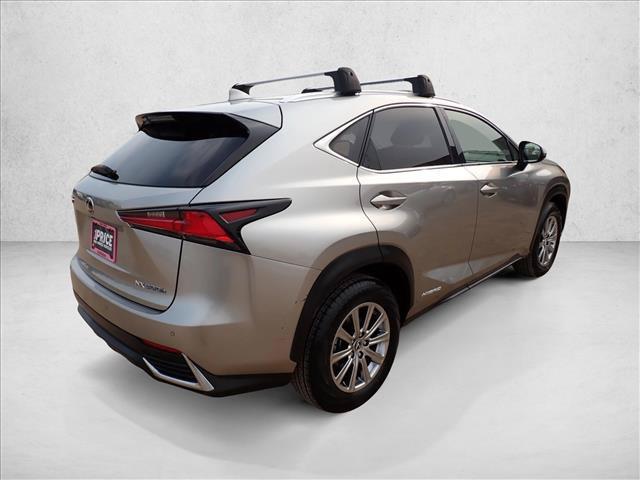 Lexus NX 2021
