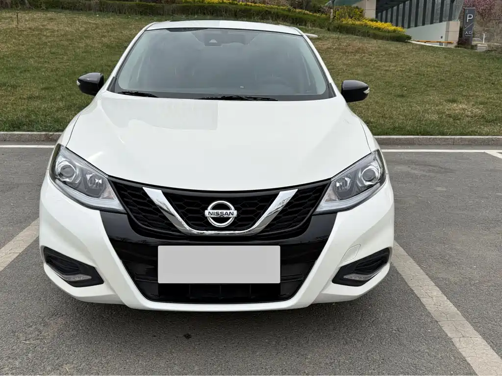 Nissan Tiida 2023
