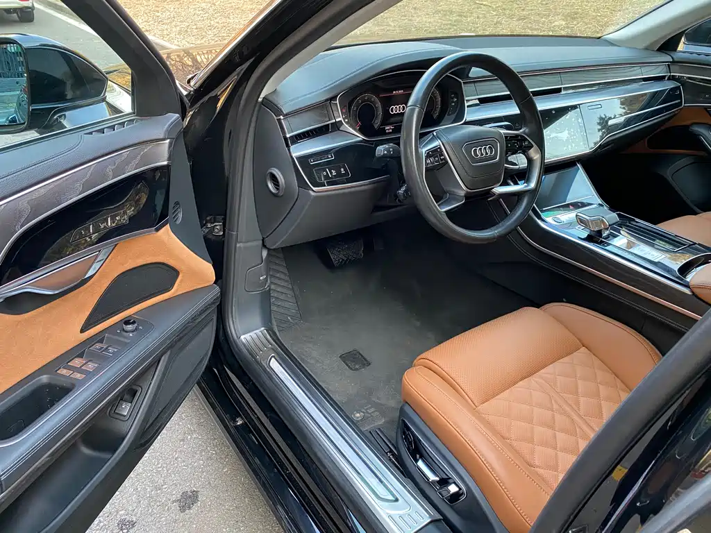 Audi A8 2023
