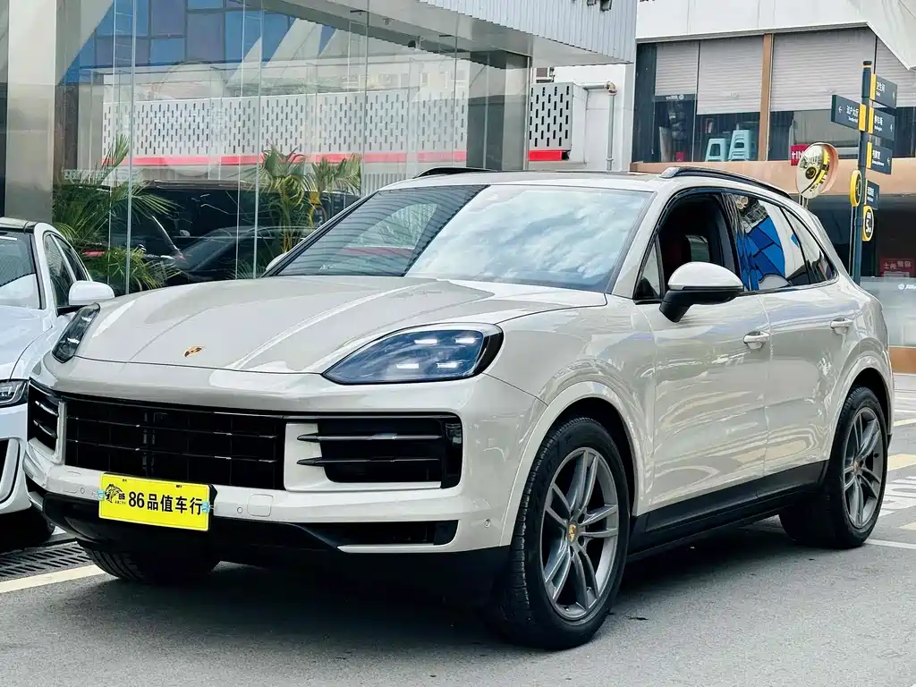 Porsche Cayenne 2024