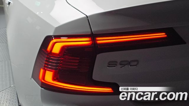 Volvo S90 2021
