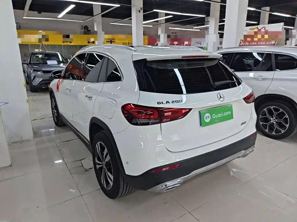 Mercedes-Benz GLA 2021