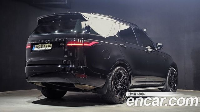 Land Rover Discovery 2023